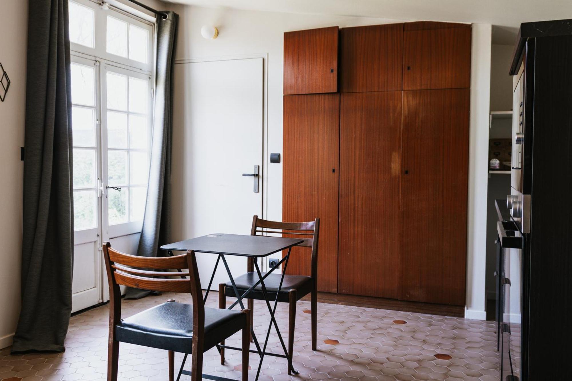 Appartement Les Glycines - Acces Piscine كرييل-سور-مير المظهر الخارجي الصورة
